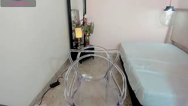 Živý XXX chat CharlotteKing8