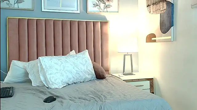 MarianaScott_ Adlı Modelin Canlı XXX Sohbeti