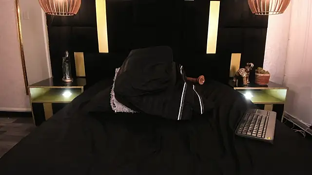 Lucio__Fox: онлайн-секс-чат