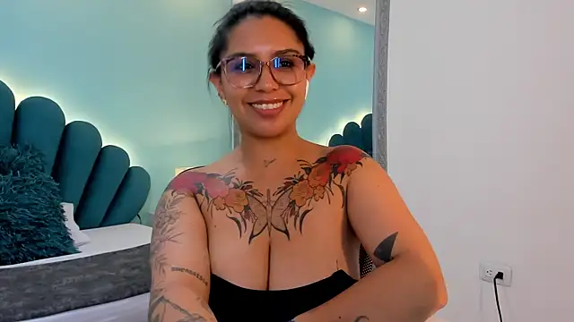 Czat XXX na żywo – sharlott18