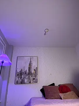 HoneyMollyX élő XXX-chatje