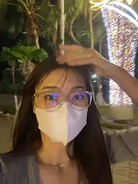 __BabyShowPublic__ élő XXX-chatje