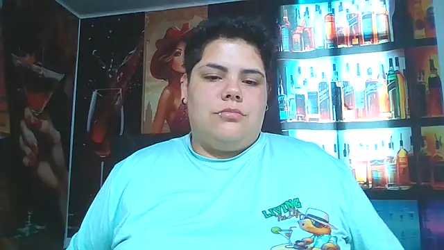 Chatroom XXX en direct de Hailey_Curvy