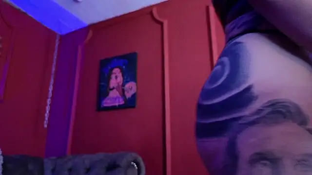 Chat +18 de Julieta_Russell ao vivo