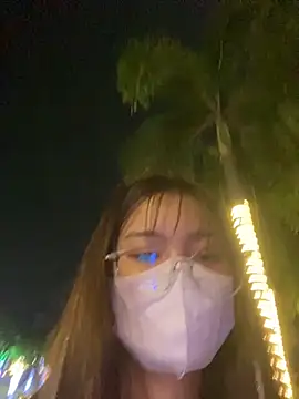 __BabyShowPublic__ élő XXX-chatje