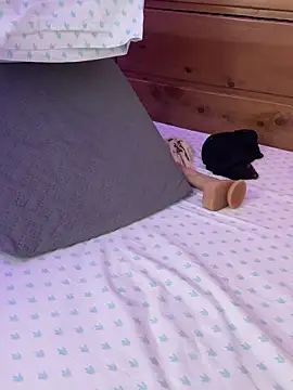 Chat +18 de mahia_queen ao vivo