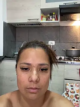 Pretty__Milf's Webcam Show