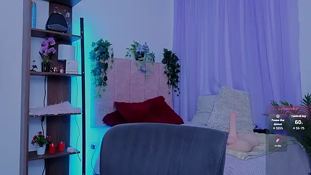 แชท XXX สดของ emilyrouxe