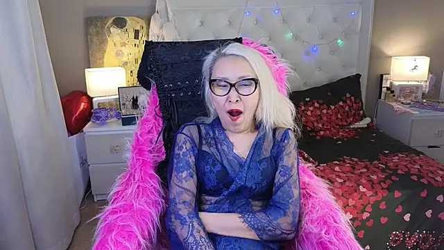 RoxalanaStar's Live XXX Chat