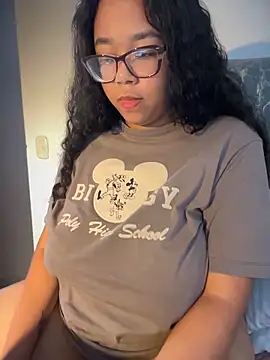 Chat +18 de XMara ao vivo