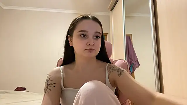 TrulaPhay's Live XXX Chat