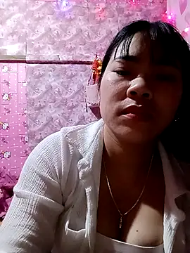 Girlsexxy-excitef 网络视讯表演