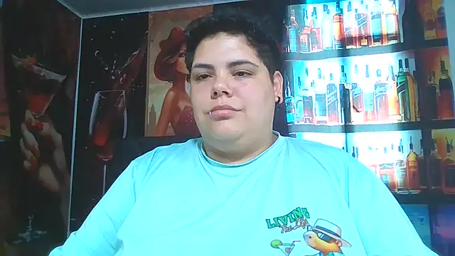 Pokazy przed kamerką – Hailey_Curvy