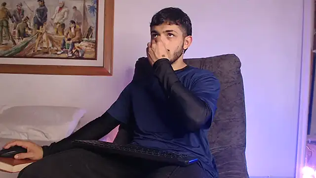 ArturoCardona_'s Live XXX Chat