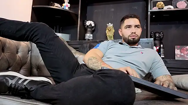 matteosantos' Live XXX Chat