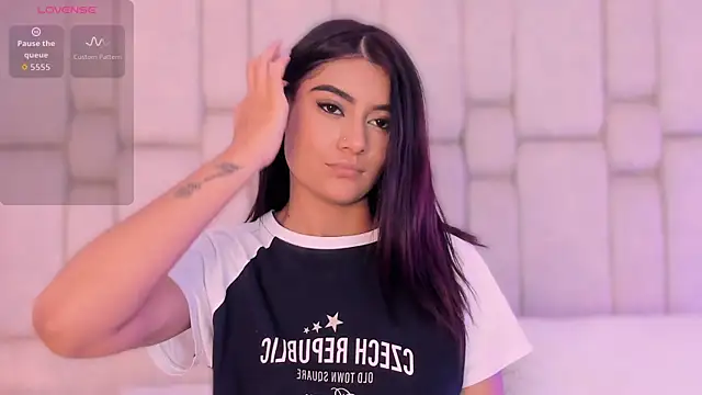 KatherineRuiz_ – Naživo XXX chat