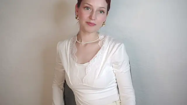 Show modela ValeneRomer na web-kameri