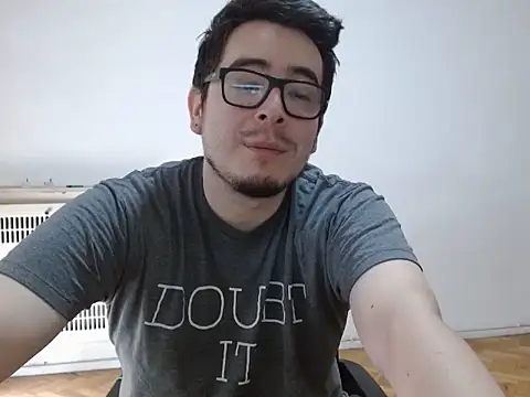 XXX chat uživo modela jvier1990