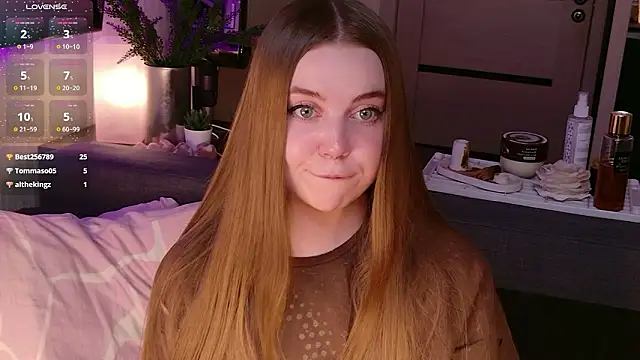 bratwifelina's Live XXX Chat