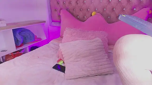 Tayzon_Foxxx – Kamerová šou