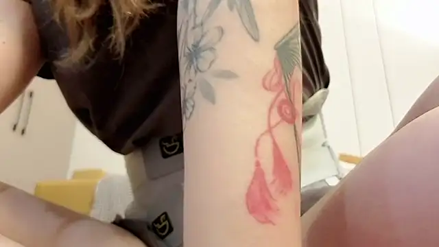 Jennatyan 现场XXX聊天