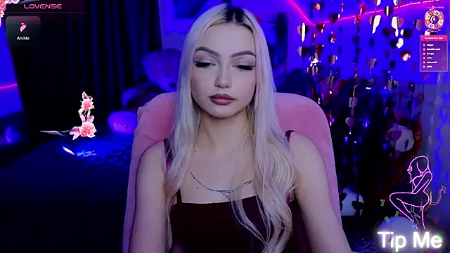 LinaLirian live XXX chat