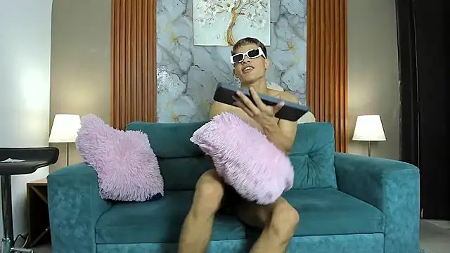 XXX chat uživo modela VERY_HOT_GUYS