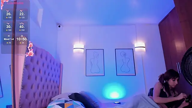 Laaura-Velez Chat XXX live