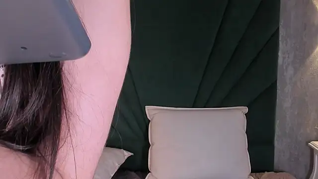 EmiliClarke: απευθείας συνομιλία ΧΧΧ