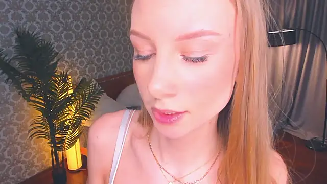 CarmenLipkin élő XXX-chatje