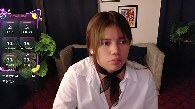 Show modela Alessia_Monroe_ na web-kameri