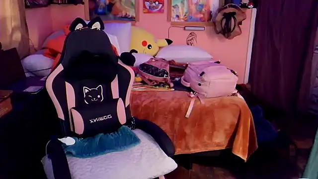 YourSecretGF963 Show in webcam