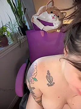 Chat XXX en directo de JennKenobi