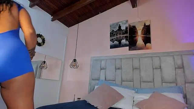 Stefhanyblow 现场XXX聊天