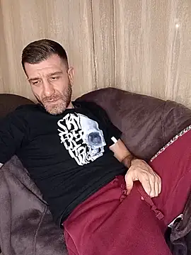 Alexdaniel89's Live XXX Chat