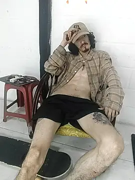 sk8-boy's Live XXX Chat