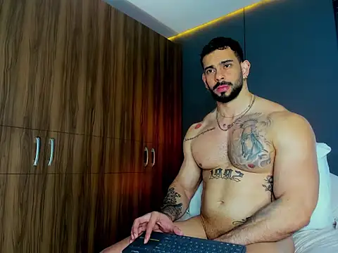massimo_visconti – Naživo XXX chat