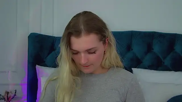 AnnyRaii: απευθείας συνομιλία ΧΧΧ