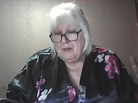 Alexia64231: διαδικτυακό σόου στην κάμερα