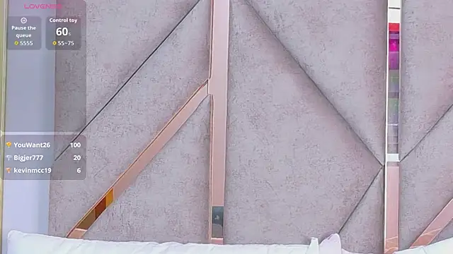 Sally-Noa: онлайн-секс-чат