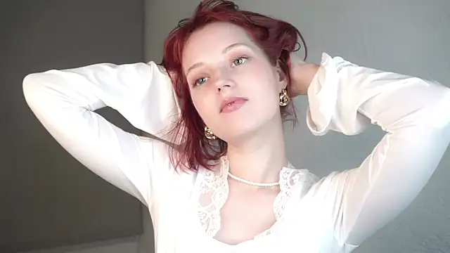 Show modela ValeneRomer na web-kameri