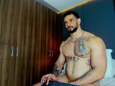 XXX chat uživo modela massimo_visconti