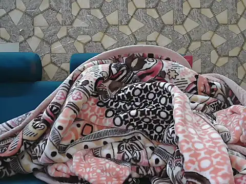 Real_Naira's Webcam Show