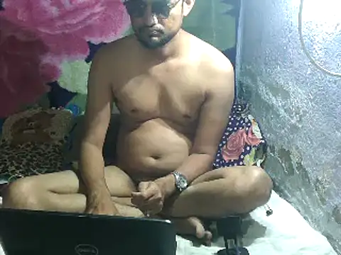 Chat +18 de Rocobodymassager ao vivo