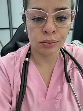 Chat XXX en directo de NATHALIA-28_