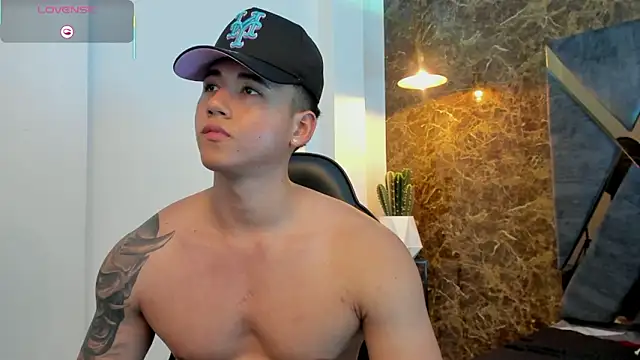 دردشة Draven_Marceaux الجنسية المباشرة