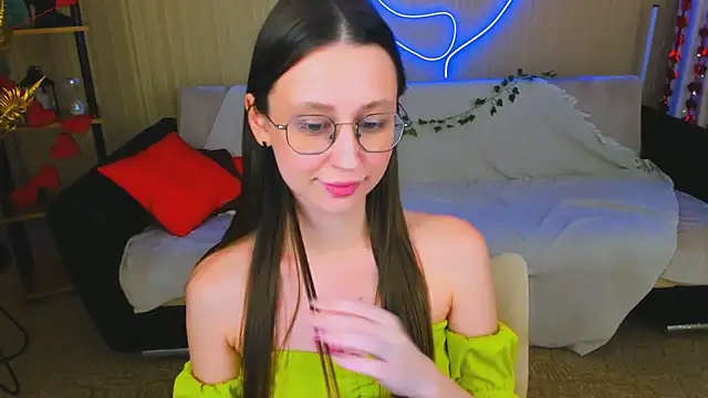 YourLovellyStoryn Live XXX chat