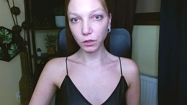 EmillyPlay live XXX chat