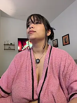 tati_reyess' Webcam Show