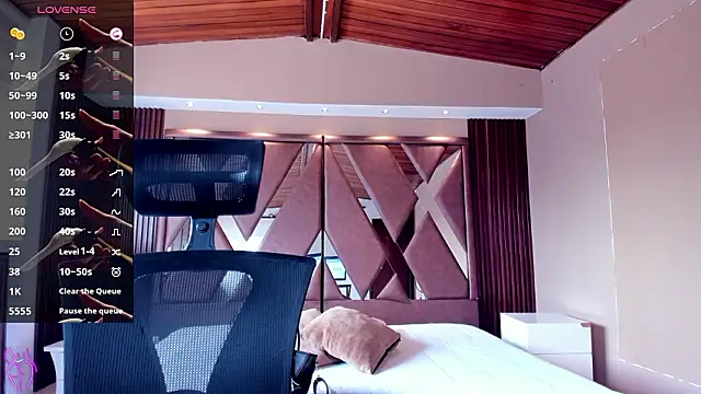 Chat +18 de IsabellaaJoness ao vivo